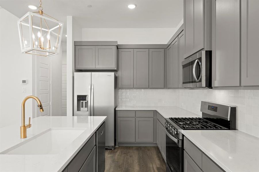 09. 2527 Huxley - Kitchen (3) 09. 2527 Huxley - Kitchen (3)