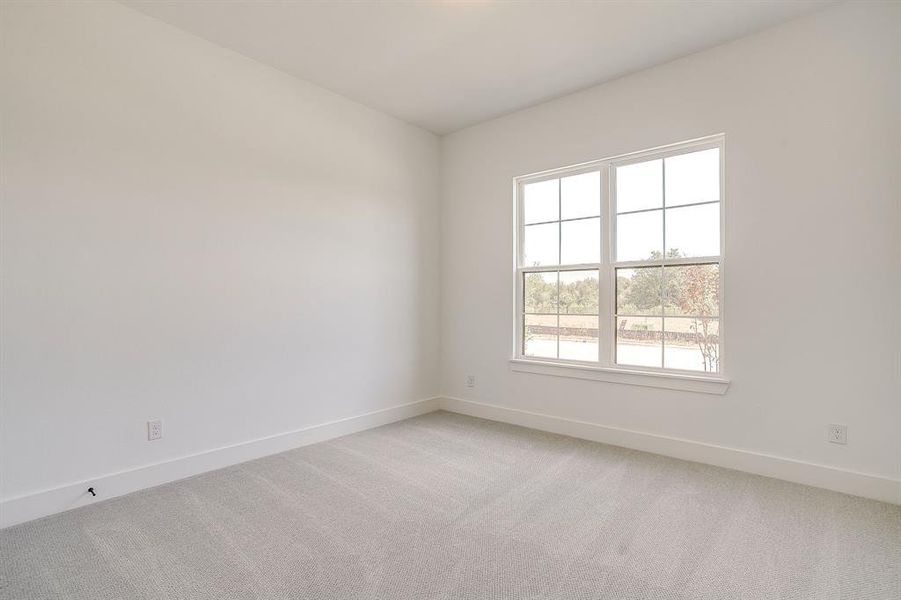 Spacious, unfurnished interior of a new home in Pecan Grove, Burleson (Image 32).