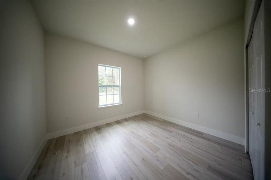 Spacious, unfurnished interior of a new home in , Citrus Springs (Image 20).