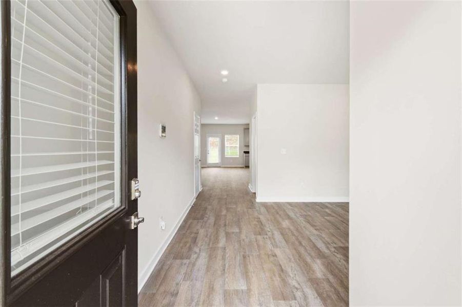 Spacious, unfurnished interior of a new home in Millstone Manor, Conyers (Image 19).