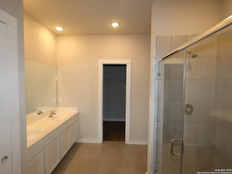 Furnished interior view inside a new home in Winding Brook, San Antonio (Image 13). Furnished interior view inside a new home in Winding Brook, San Antonio (Image 13).