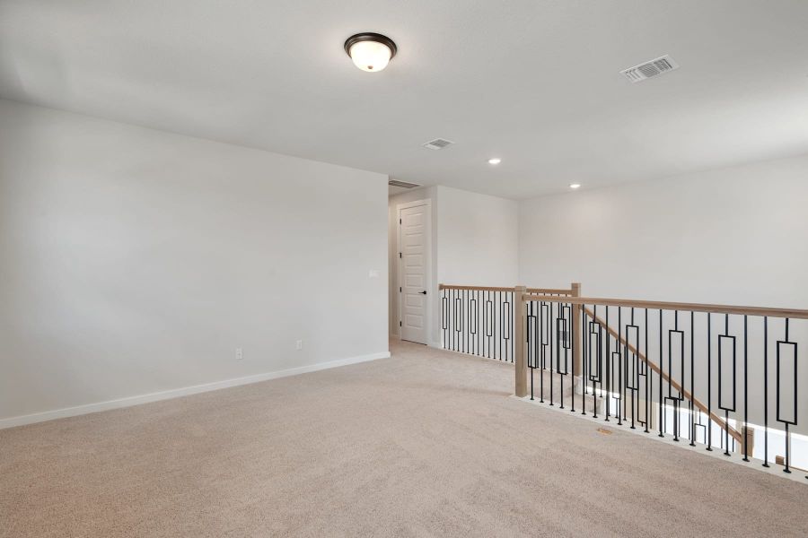 Spacious, unfurnished interior of a new home in Lariat, Liberty Hill (Image 44).