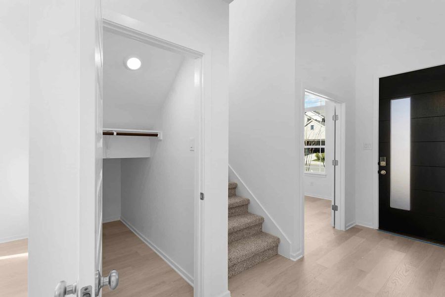 Spacious, unfurnished interior of a new home in Nolina, Georgetown (Image 77).