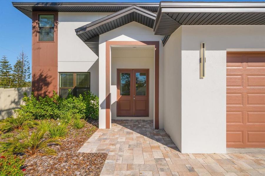 Exterior details and patio area of a home in , Largo (Image 36).