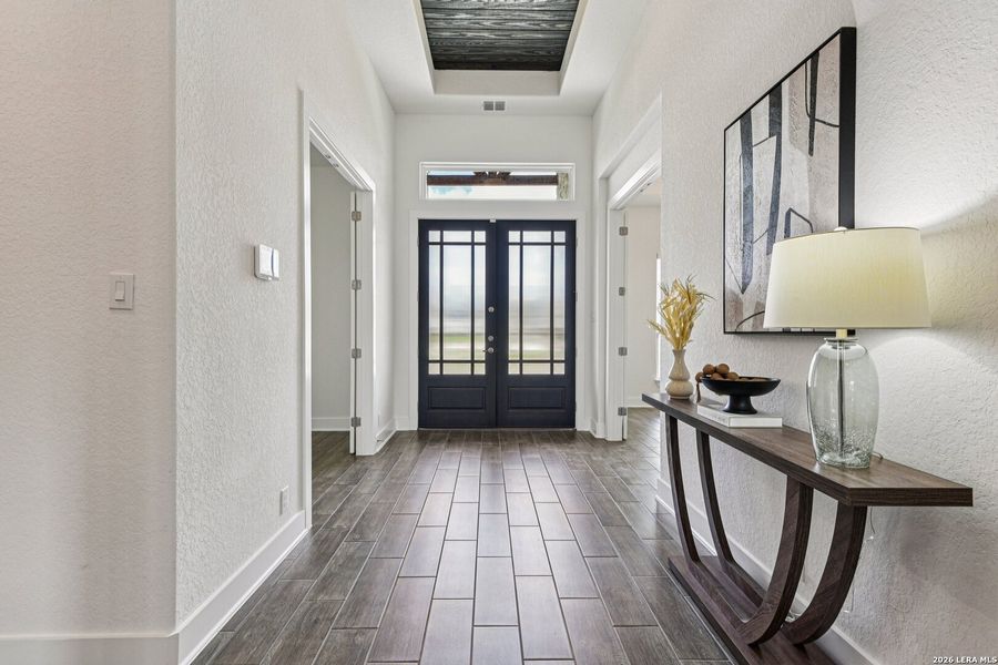 Furnished interior view inside a new home in Waldsanger, New Braunfels (Image 9).