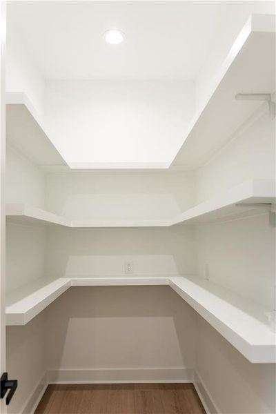 Spacious, unfurnished interior of a new home in , Atlanta (Image 75).