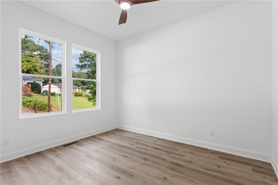Spacious, unfurnished interior of a new home in , Atlanta (Image 16).