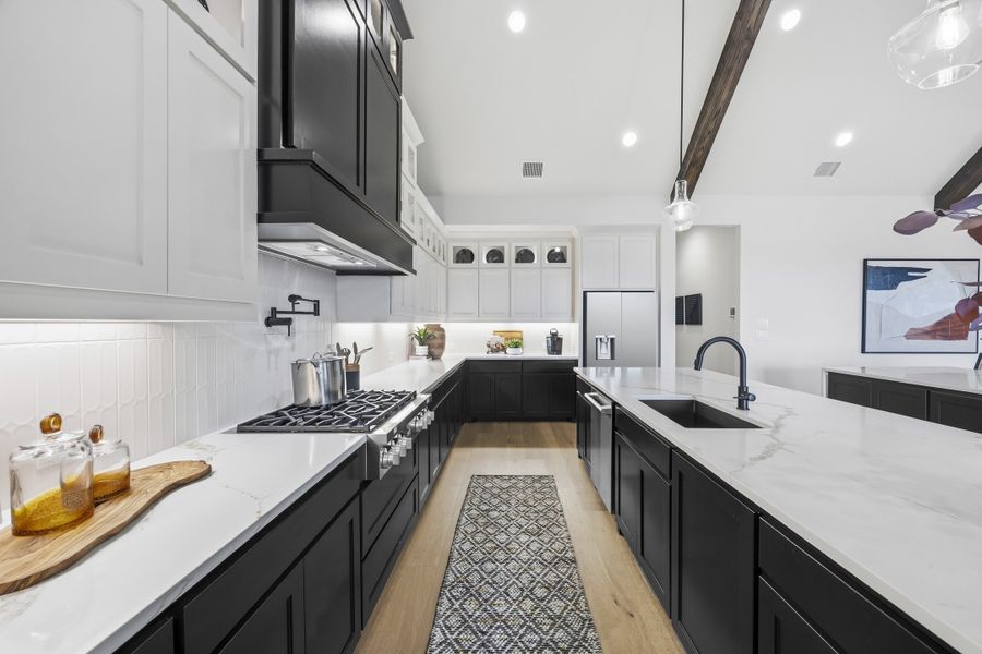 Representative furnished interior of a home built from the Lancaster by Windsor Homes in Ridge Pointe Estates, McLendon-Chisholm (Image 16).