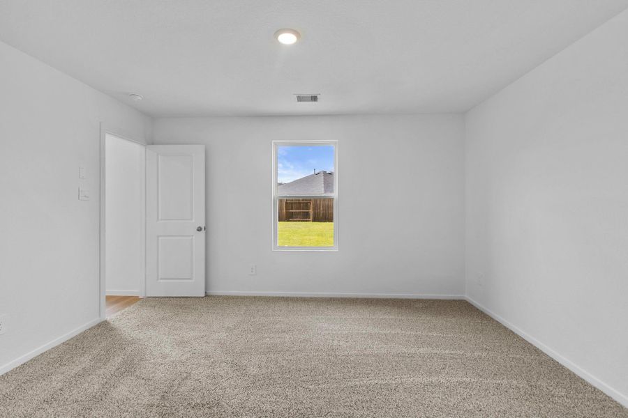 Spacious, unfurnished interior of a new home in Cypress Green, Hockley (Image 29).