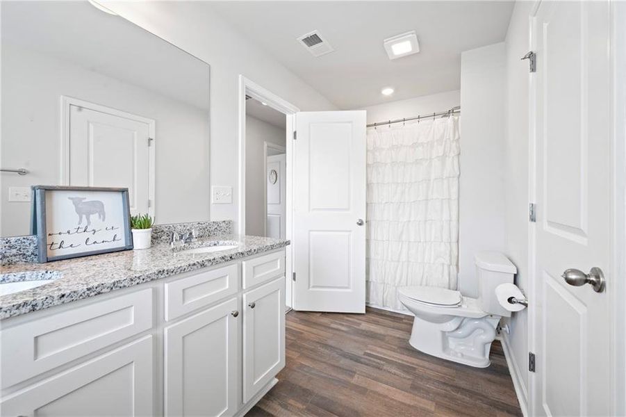 Furnished interior view inside a new home in Stephen's Landing, Loganville (Image 40). Furnished interior view inside a new home in Stephen's Landing, Loganville (Image 40).