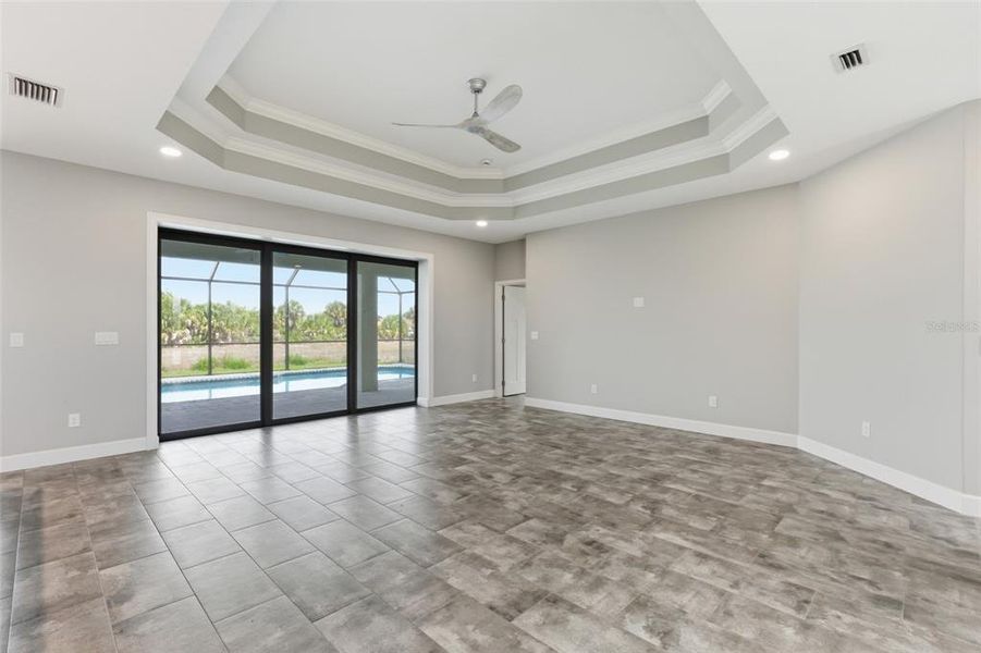 Spacious, unfurnished interior of a new home in , Port Charlotte (Image 27).
