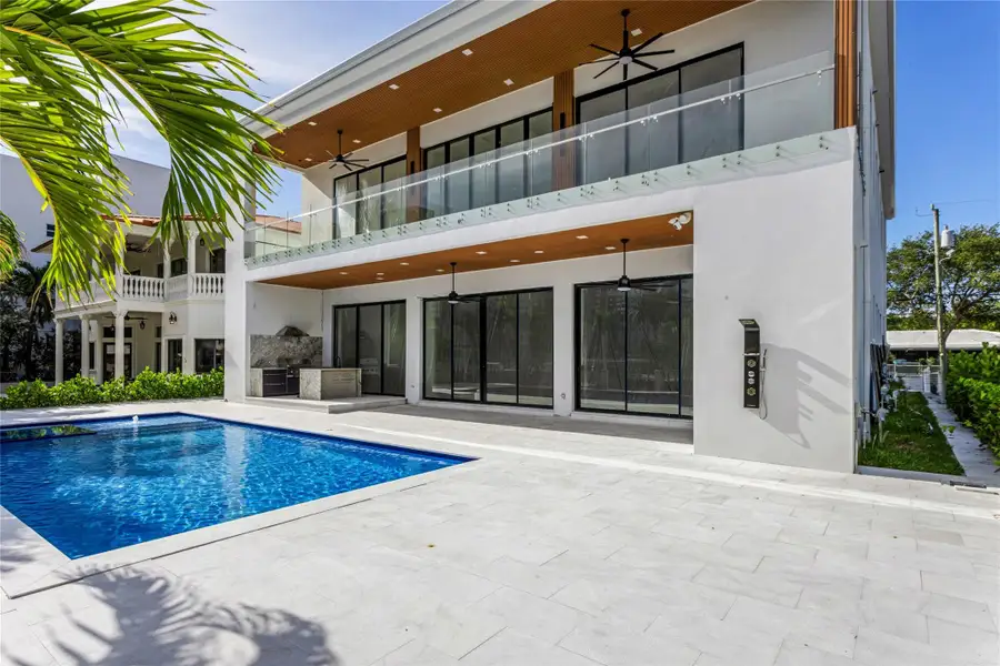 Exterior details and patio area of a home in , Pompano Beach (Image 2).