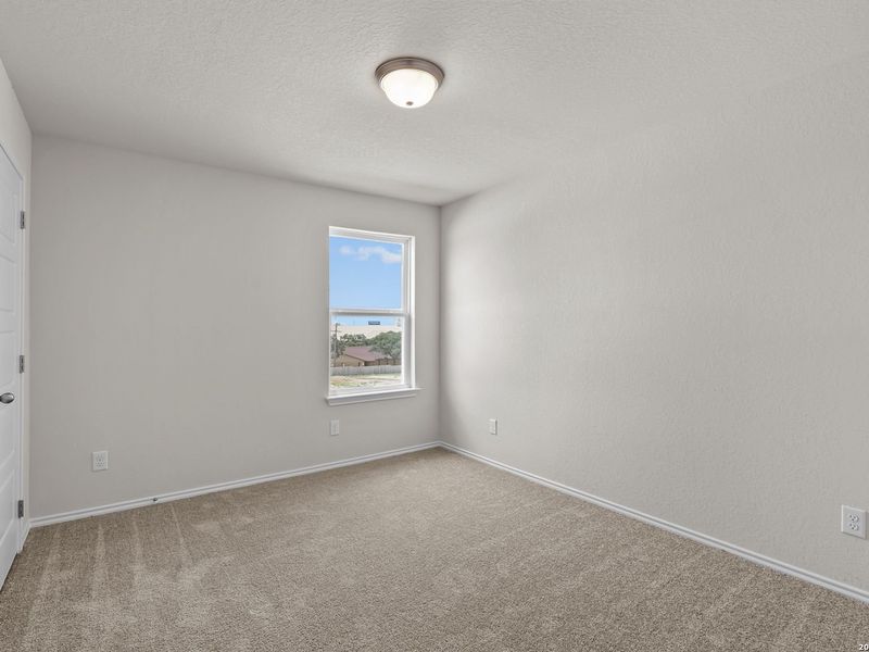 Spacious, unfurnished interior of a new home in Meadows at Oak Creek, San Antonio (Image 30).