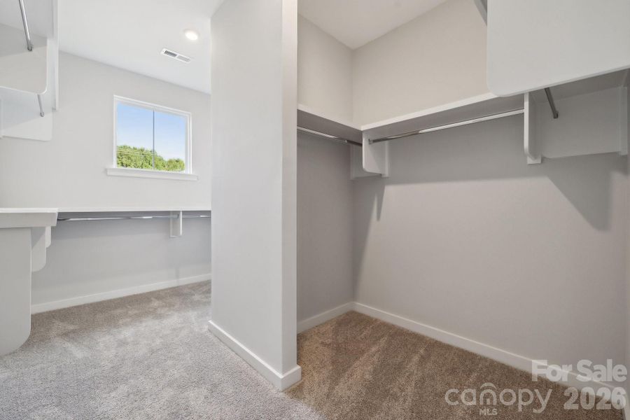 Spacious, unfurnished interior of a new home in Stonemill, Monroe (Image 17).