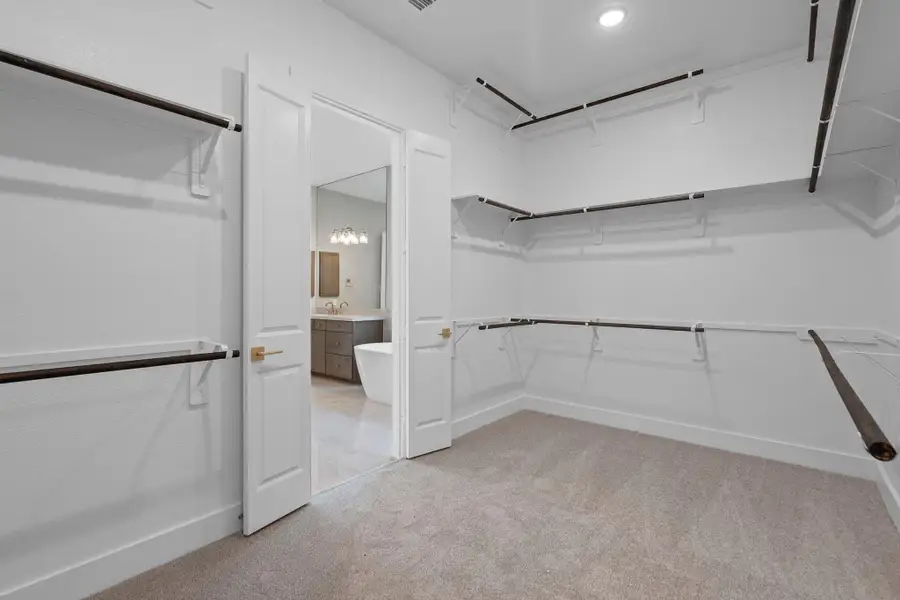 Spacious, unfurnished interior of a new home in Elyson 45' & 70', Katy (Image 6). Spacious, unfurnished interior of a new home in Elyson 45' & 70', Katy (Image 6).