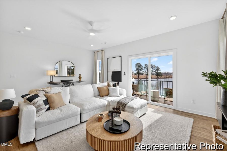 NDFT 39 Hollis TH 1970 A1 IO Model (9)-0 NDFT 39 Hollis TH 1970 A1 IO Model (9)-0