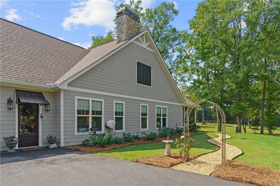 Exterior details and patio area of a home in , Monroe (Image 23).