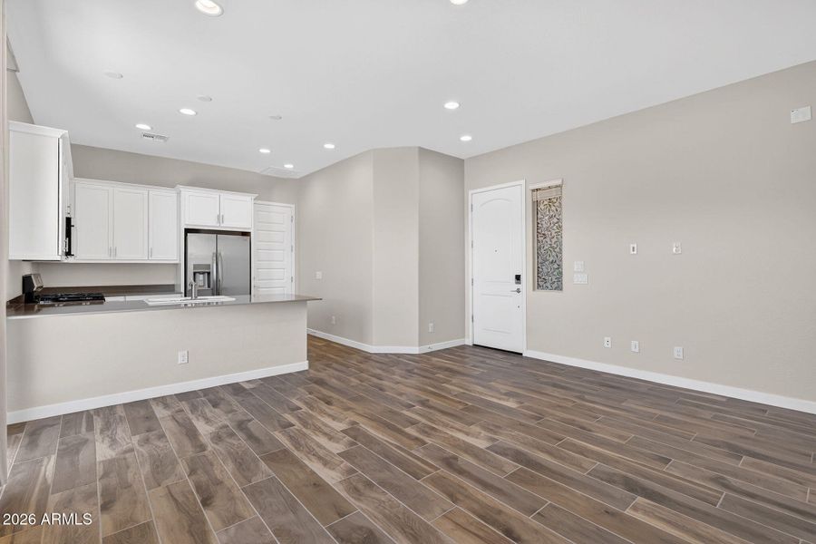 24-web-or-mls-058E Terrel St 24-web-or-mls-058E Terrel St