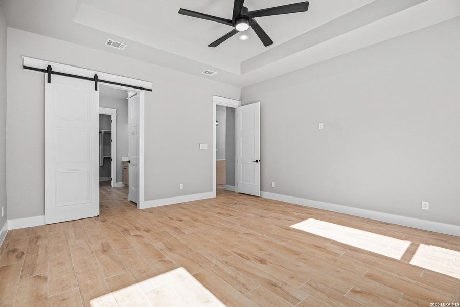Spacious, unfurnished interior of a new home in , Spring Branch (Image 26). Spacious, unfurnished interior of a new home in , Spring Branch (Image 26).