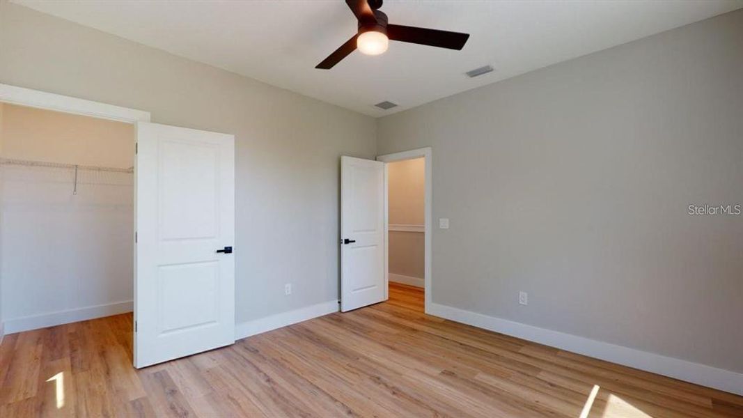 Spacious, unfurnished interior of a new home in , St. Petersburg (Image 22).