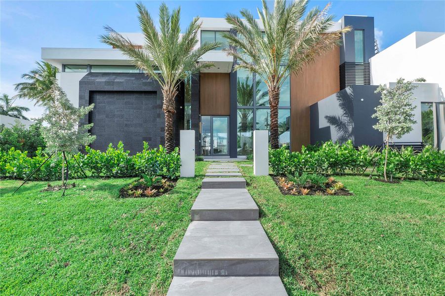 Front exterior of a new home in , Fort Lauderdale, FL, highlighting curb appeal (Image 26).