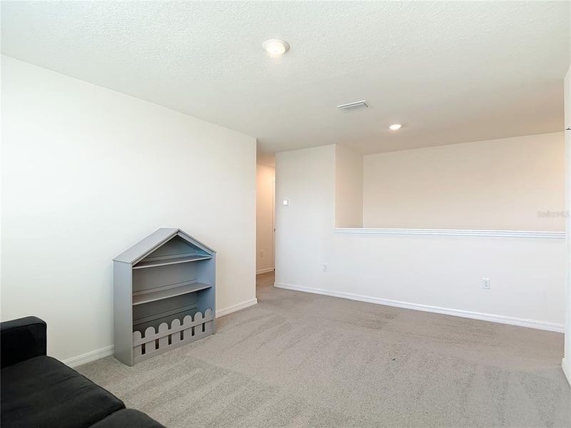Spacious, unfurnished interior of a new home in River Park, Temple Terrace (Image 26). Spacious, unfurnished interior of a new home in River Park, Temple Terrace (Image 26).