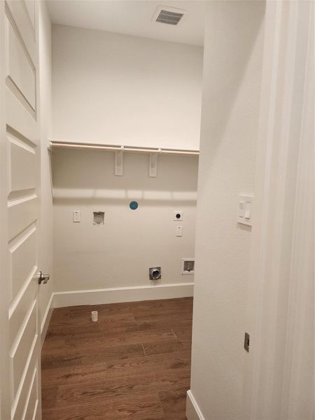 Spacious, unfurnished interior of a new home in , Houston (Image 20). Spacious, unfurnished interior of a new home in , Houston (Image 20).
