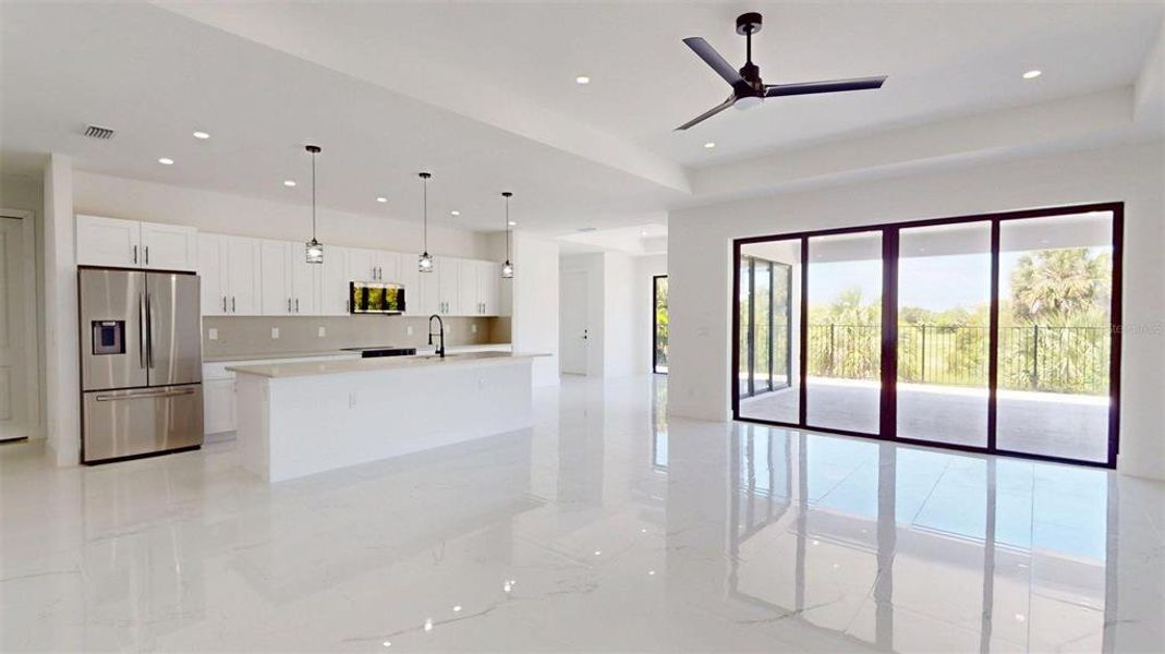 Spacious, unfurnished interior of a new home in , Punta Gorda (Image 22).