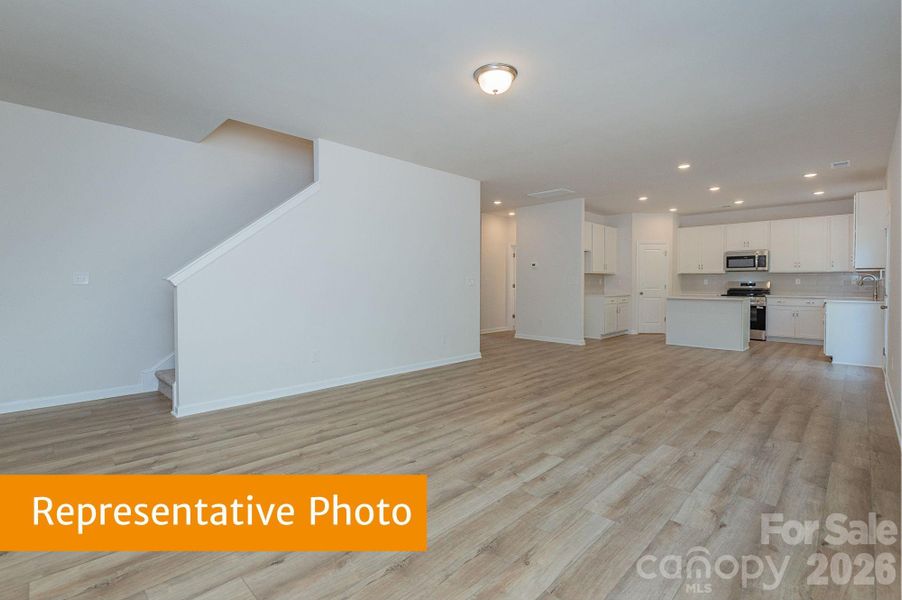Spacious, unfurnished interior of a new home in Winecoff, Salisbury (Image 10).
