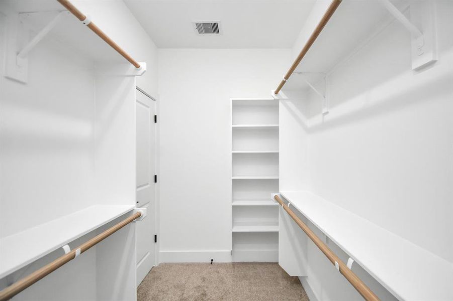 Walk-in closet