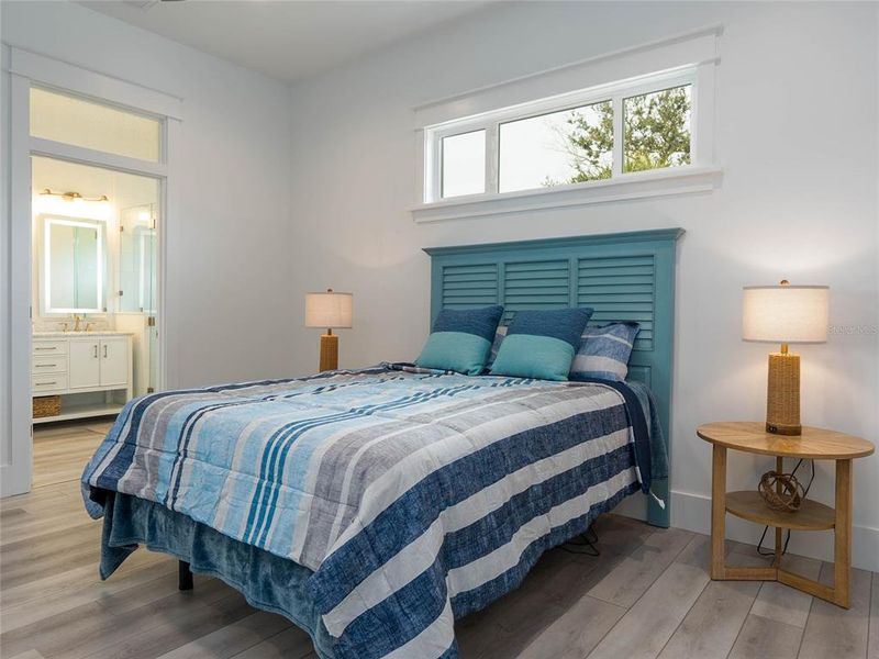 Furnished interior view inside a new home in , Englewood (Image 34).