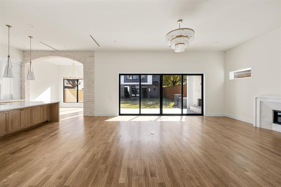 Spacious, unfurnished interior of a new home in , Dallas (Image 25). Spacious, unfurnished interior of a new home in , Dallas (Image 25).