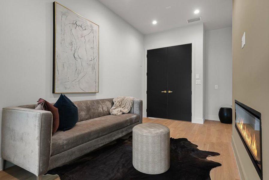 Furnished interior view inside a new home in , Decatur (Image 15).