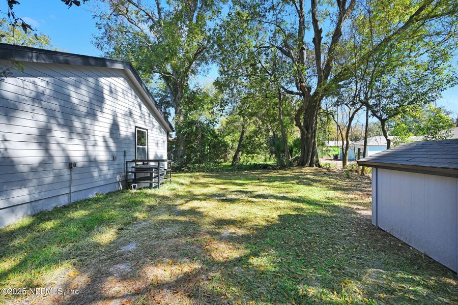 Exterior details and patio area of a home in , Jacksonville (Image 23). Exterior details and patio area of a home in , Jacksonville (Image 23).