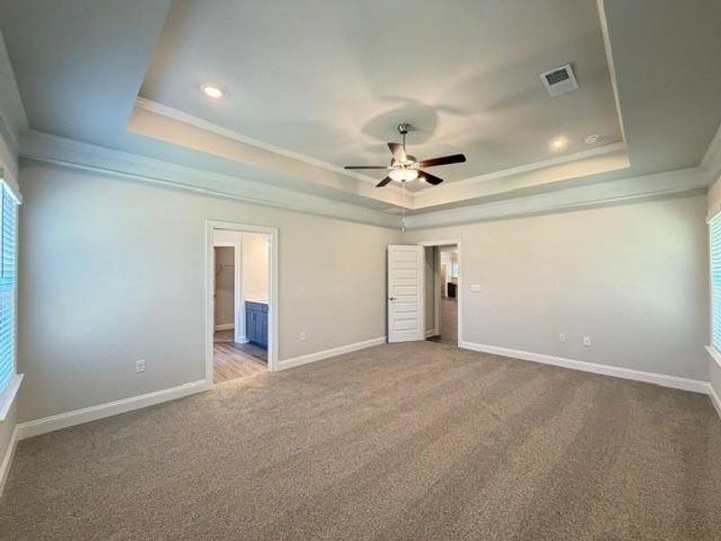 Spacious, unfurnished interior of a new home in Tuscany Hills, Douglasville (Image 13).