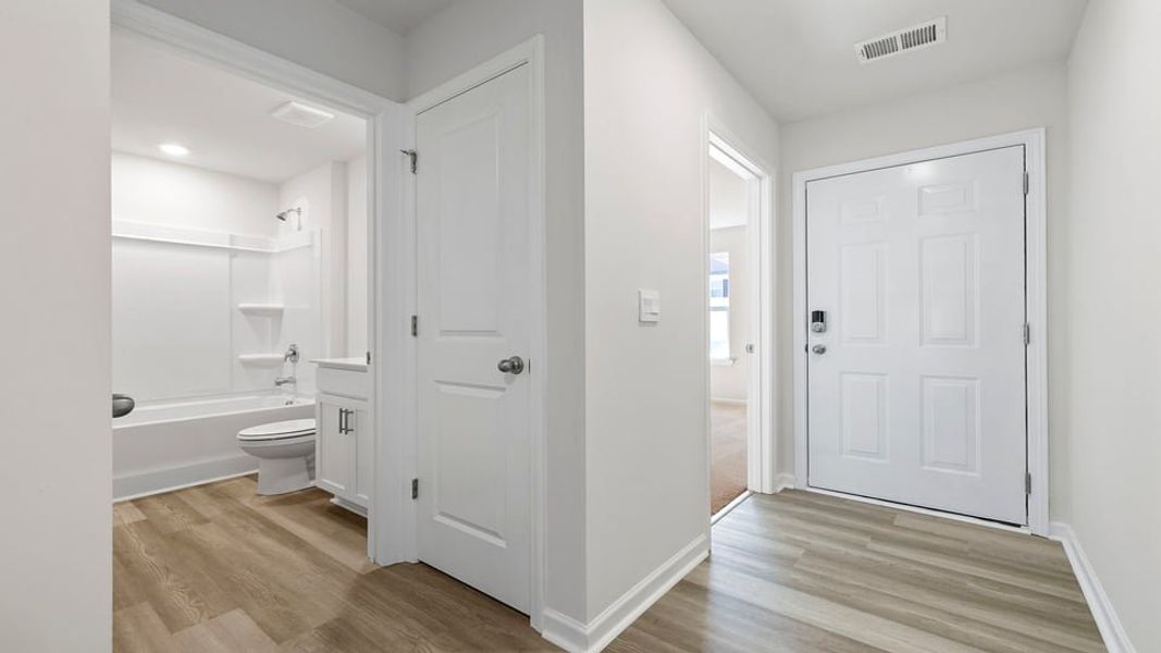 Spacious, unfurnished interior of a new home in Varner Station, Woodruff (Image 15).