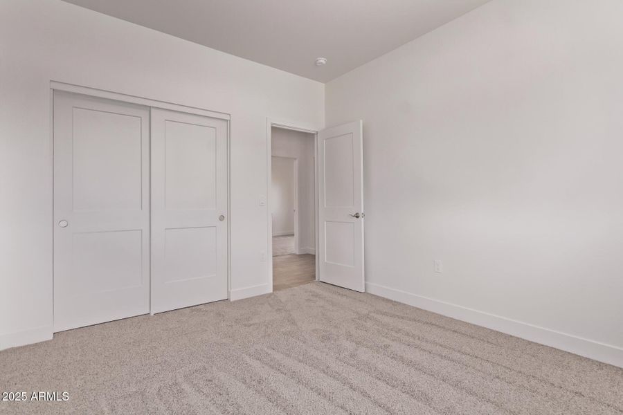 29 Sandstone Mountain