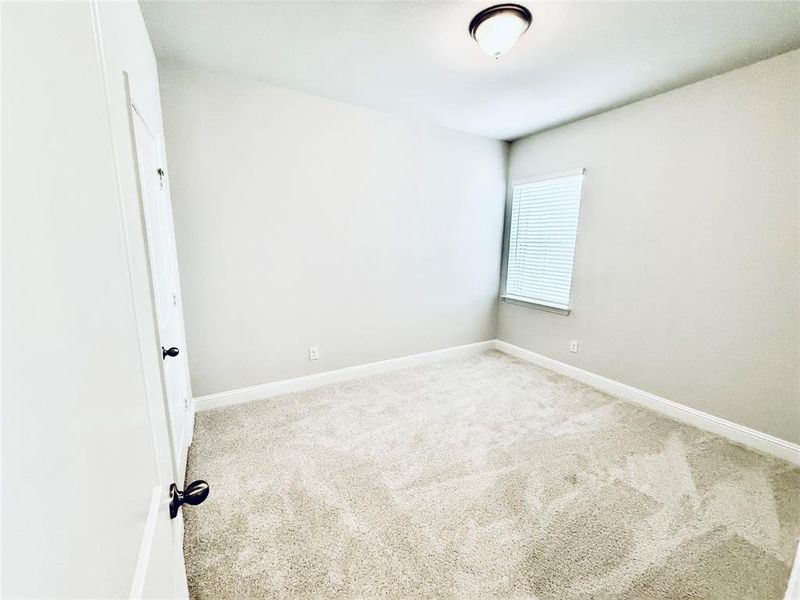 Spacious, unfurnished interior of a new home in , Rowlett (Image 16).