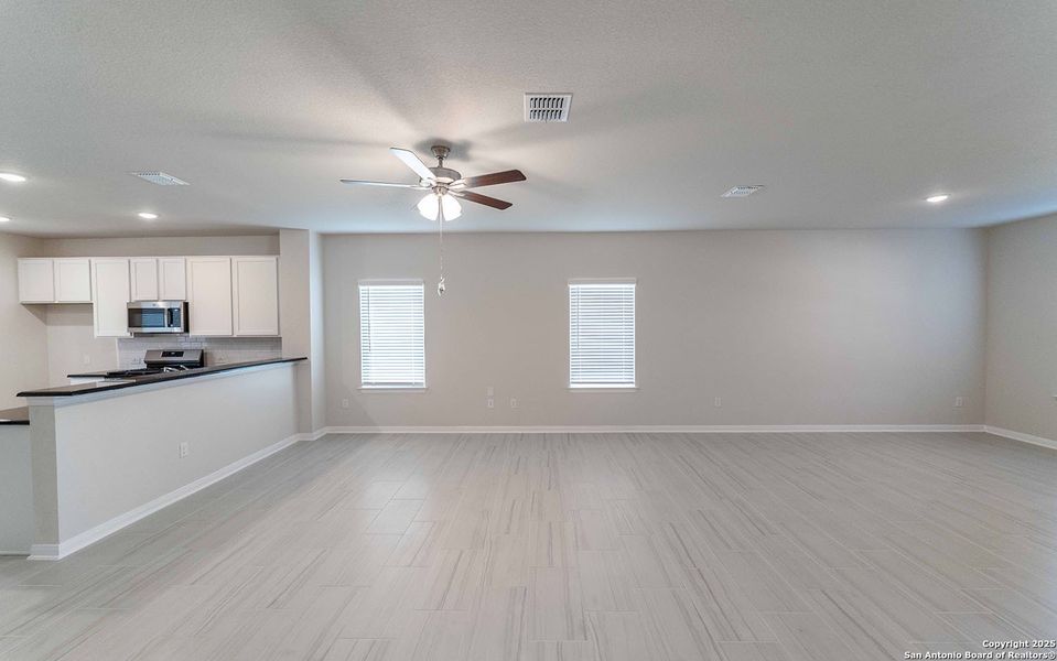 Spacious, unfurnished interior of a new home in Morgan Meadows, San Antonio (Image 14). Spacious, unfurnished interior of a new home in Morgan Meadows, San Antonio (Image 14).