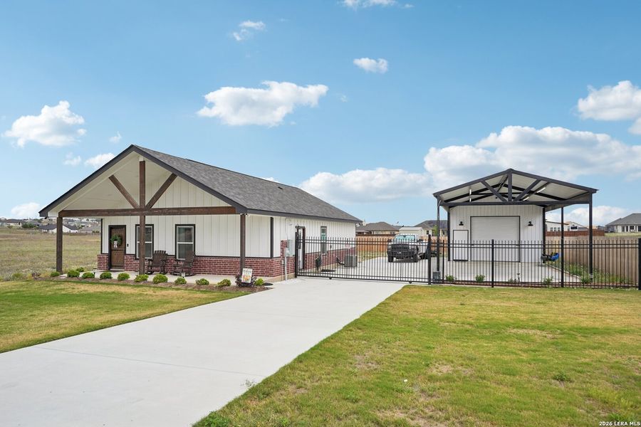 Community amenities in , La Vernia (Image 32).