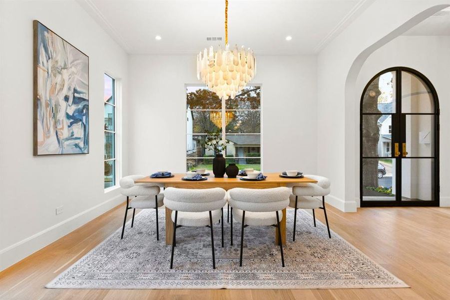 Furnished interior view inside a new home in , Dallas (Image 16).