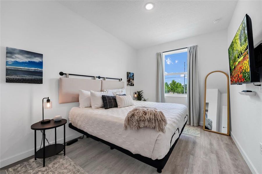 Furnished interior view inside a new home in , Davenport (Image 44).