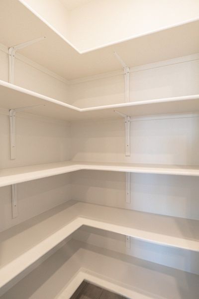 Spacious, unfurnished interior of a new home in Paseo Del Este, El Paso (Image 30).