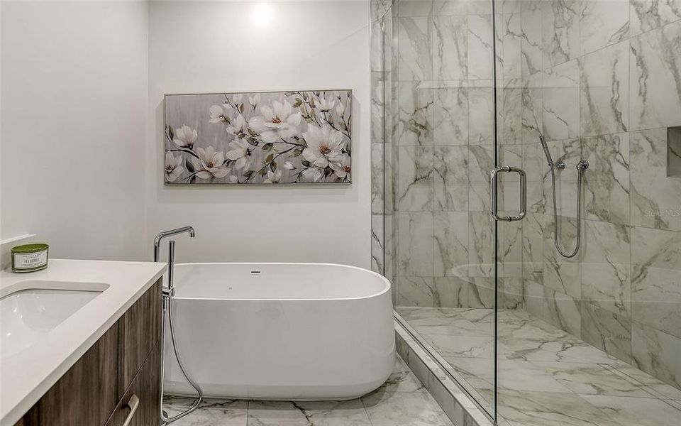 Furnished interior view inside a new home in , Sarasota (Image 9).