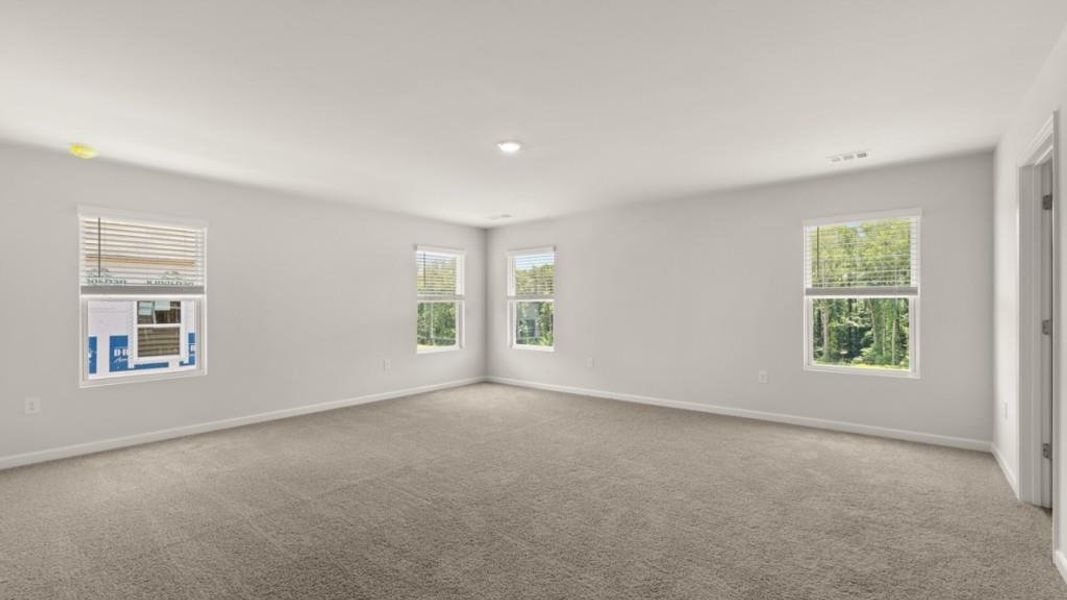 Spacious, unfurnished interior of a new home in Grandview at Lanier, Dawsonville (Image 23).