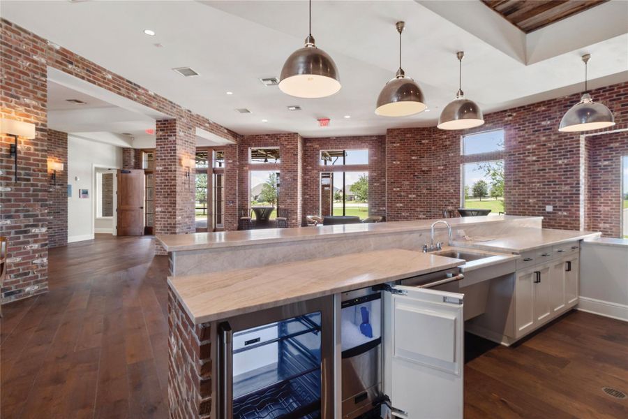 Community amenities in , Bryan (Image 36).