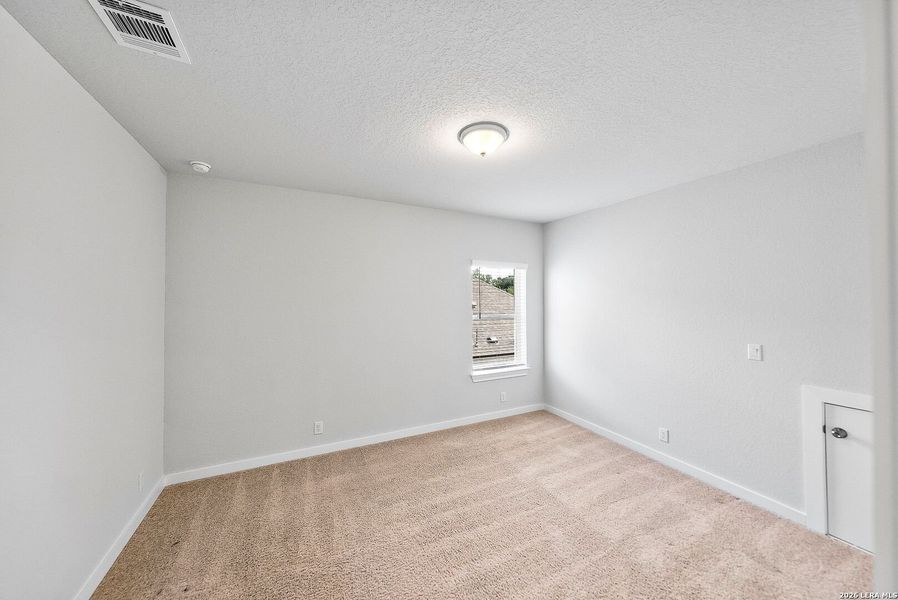 Spacious, unfurnished interior of a new home in Davis Ranch 60', San Antonio (Image 47).