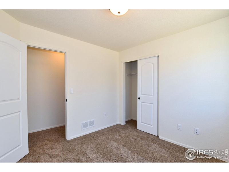 Spacious, unfurnished interior of a new home in , Johnstown (Image 39).