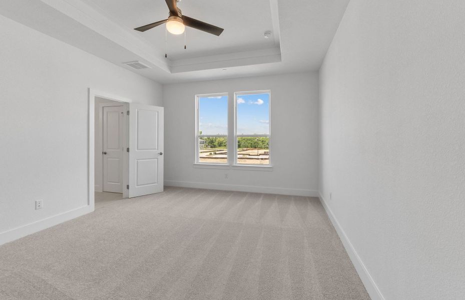 Spacious, unfurnished interior of a new home in Northpoint at Old Settlers, Round Rock (Image 17).