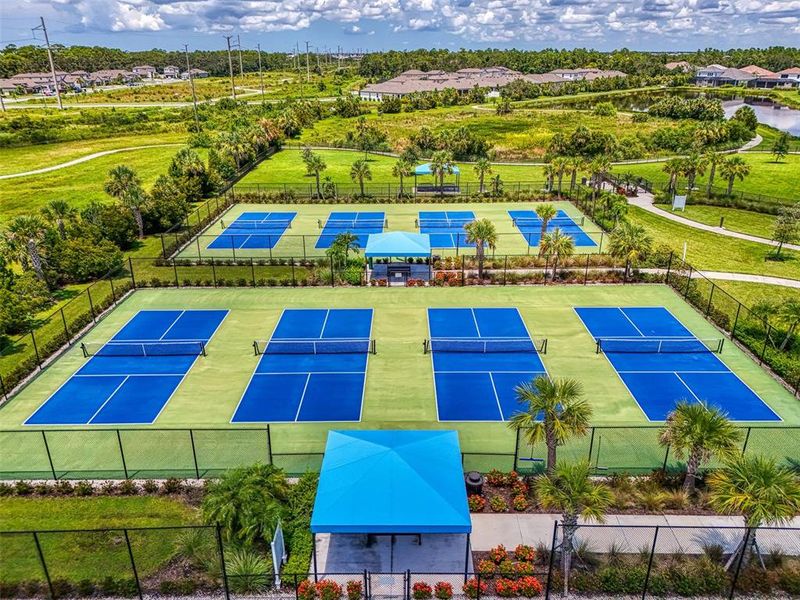 Community amenities in , Sarasota (Image 37).